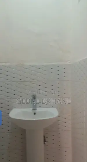 2bdrm Apartment in Apartment, Yeka for rent