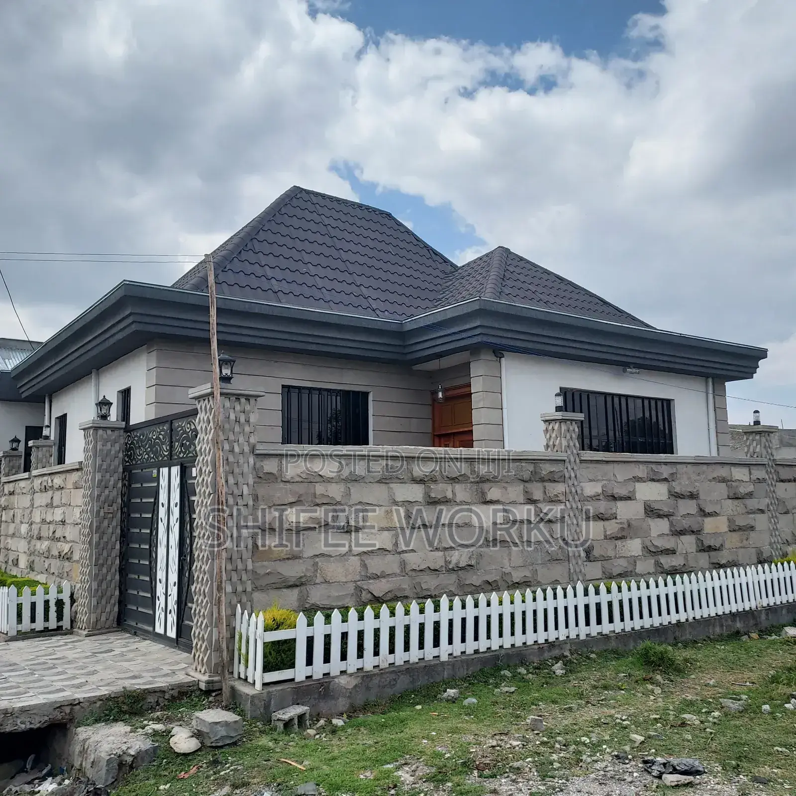 Furnished 4bdrm Villa in Tafo Around Ccd, Yeka for sale