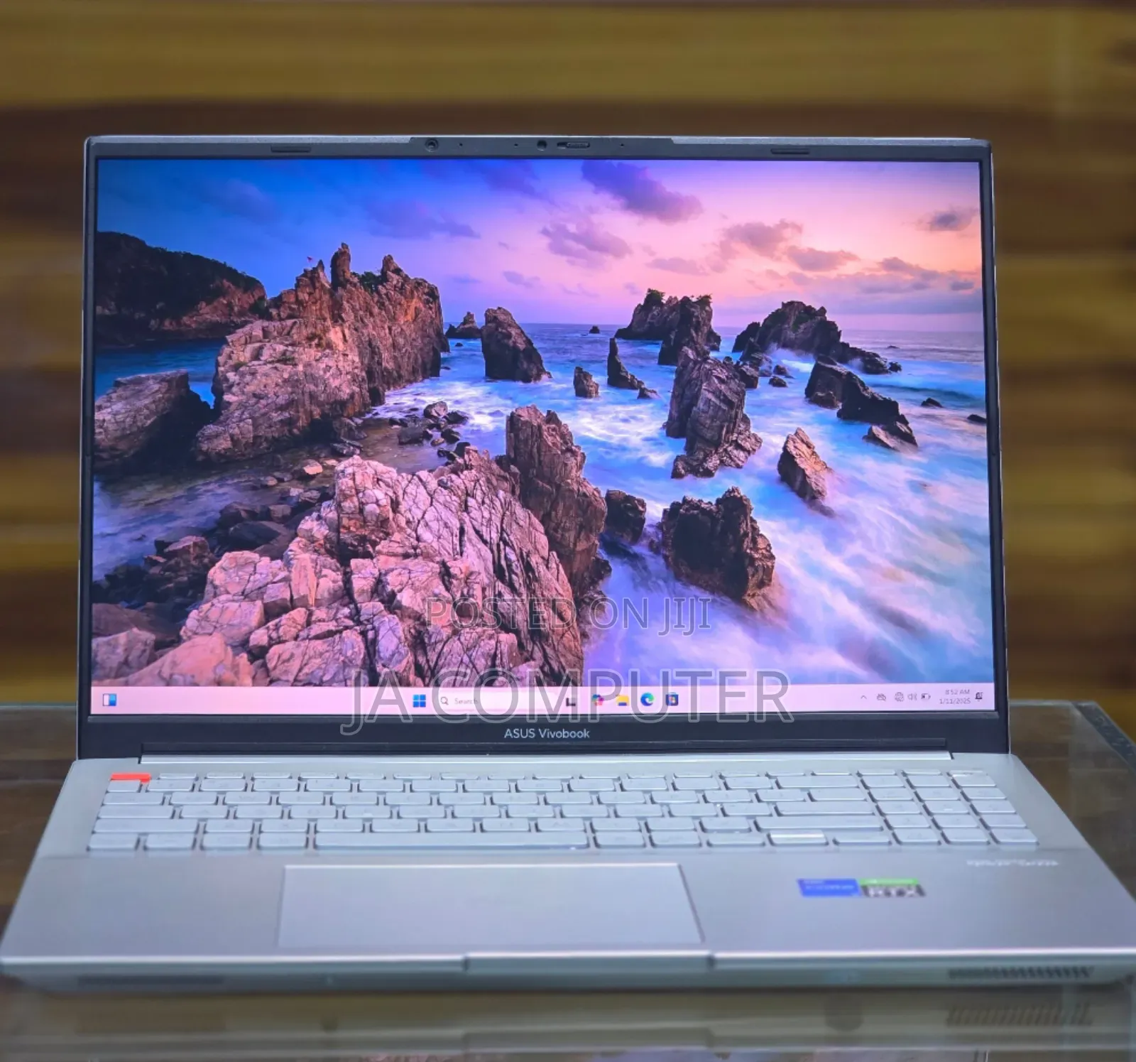 New Laptop Asus VivoBook 15 X505BA 16GB Intel Core I7 SSD 1T