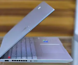 New Laptop Asus 16GB Intel Core I7 SSD 512GB