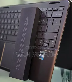 Photo - New Laptop HP Spectre X360 13 16GB Intel Core I7 SSD 1T
