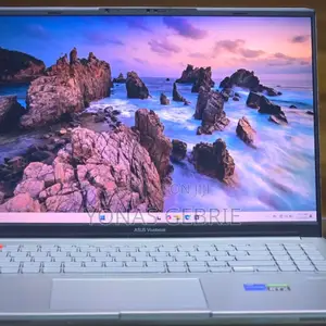 New Laptop Asus VivoBook 15 X505BA 16GB Intel Core I7 SSD 512GB