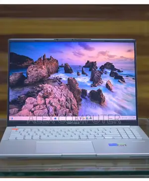 New Laptop Asus VivoBook 15 X510UQ 16GB Intel Core I7 SSD 512GB