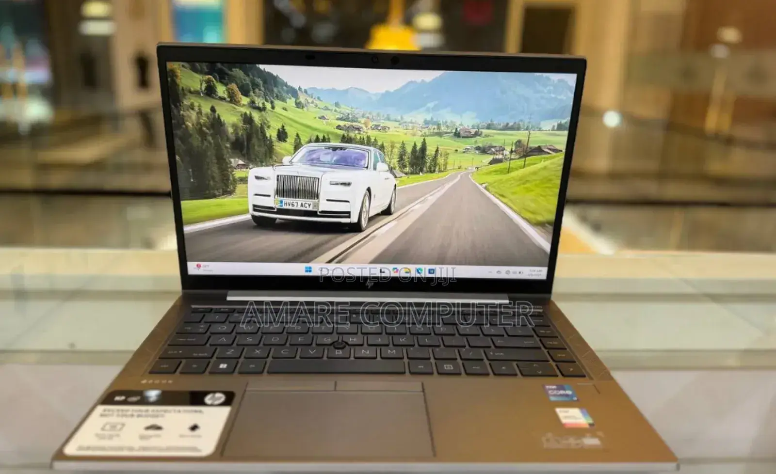 New Laptop HP ZBook Firefly G8 16GB Intel Core I7 SSD 1T