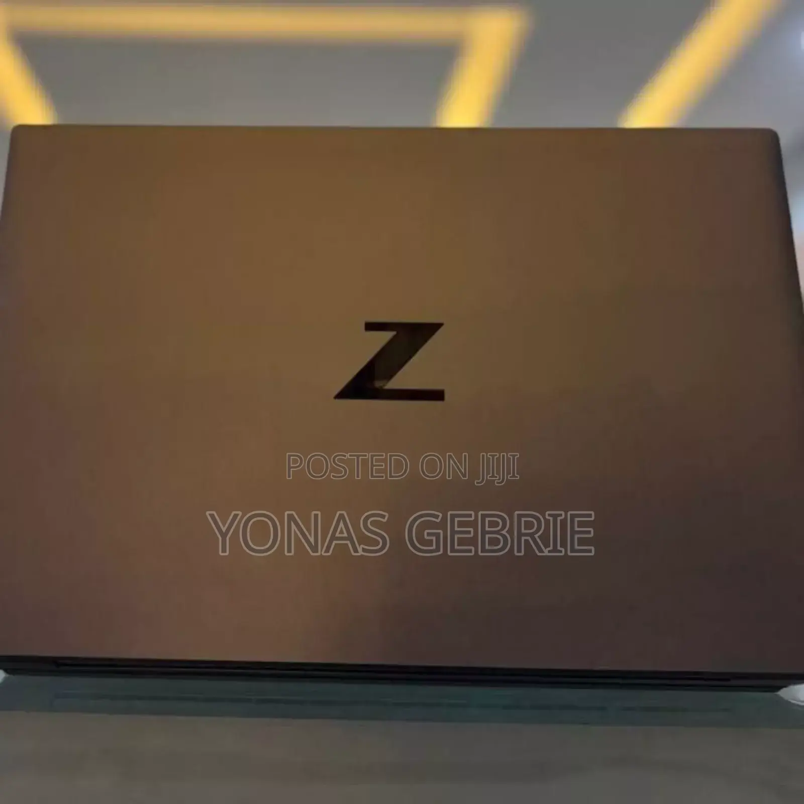 New Laptop HP ZBook Firefly G8 16GB Intel Core I7 SSD 1T