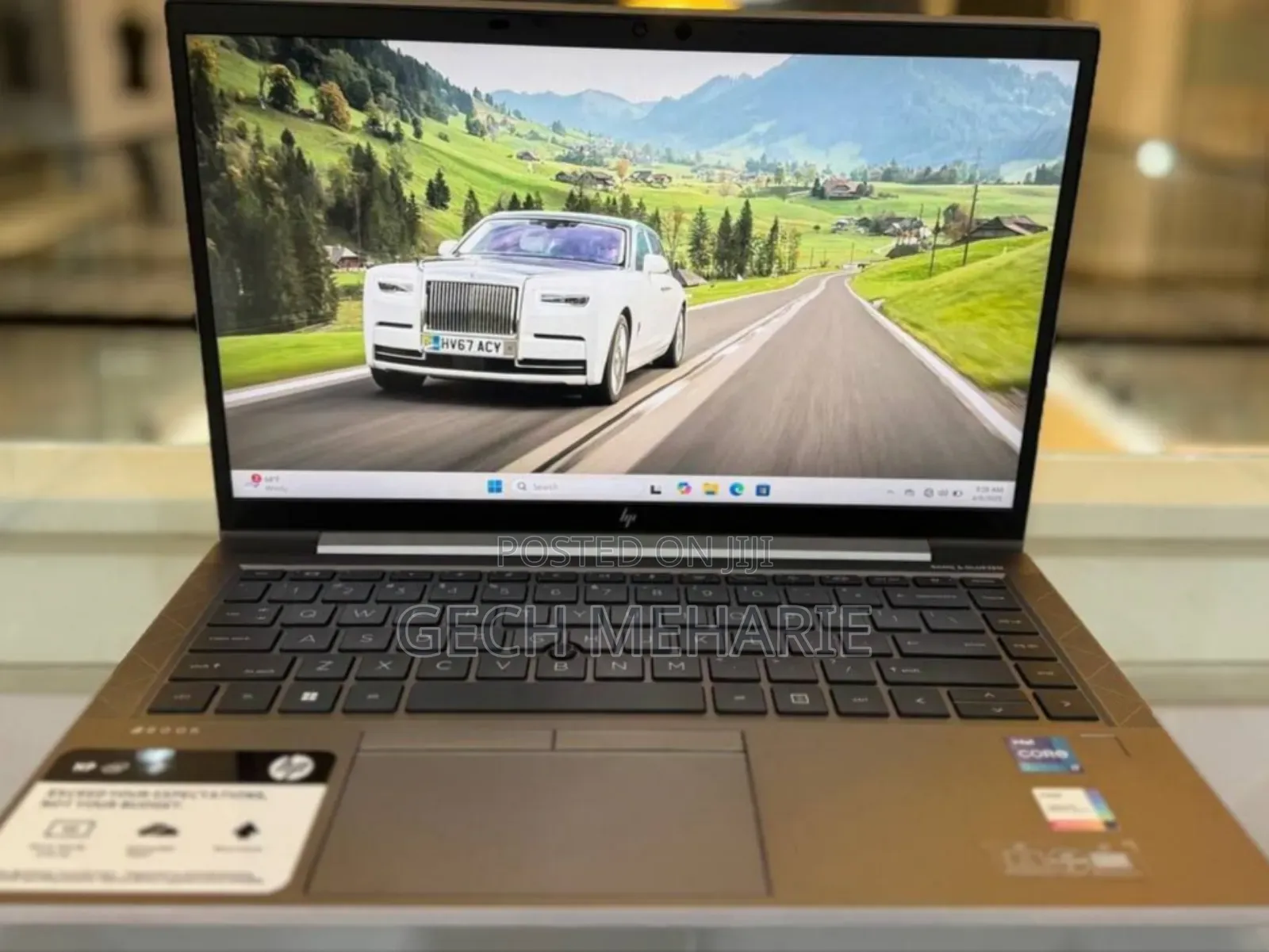 New Laptop HP ZBook Firefly G8 16GB Intel Core I7 SSD 1T