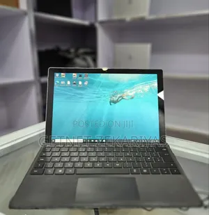 New Laptop Microsoft Surface Pro 7 16GB Intel Core I7 SSD 256GB