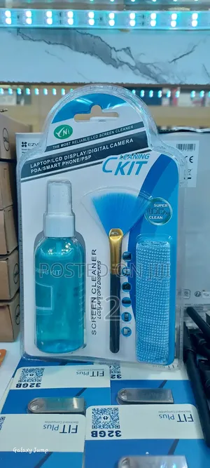 Photo - Screen Cleaner