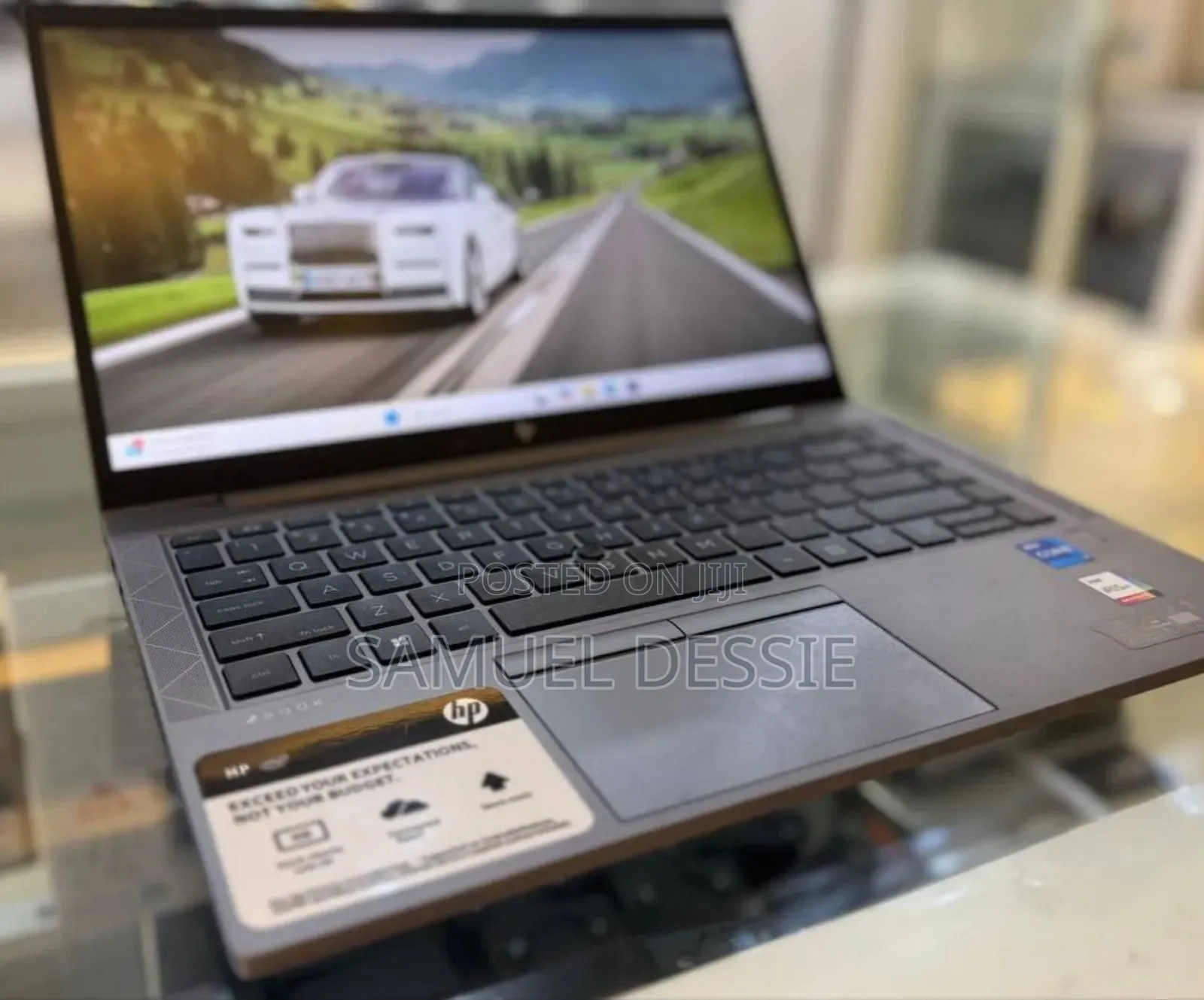 New Laptop HP ZBook Firefly G8 16GB Intel Core I7 SSD 1T