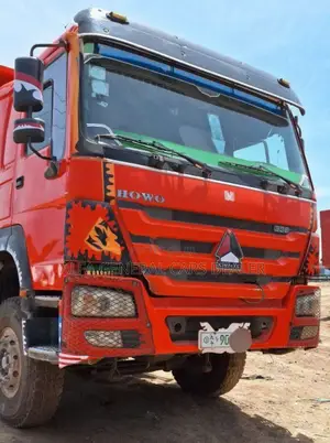 Sino ገልባጭ
•2017
•90 ሽ ታርጋ
•70% ጎማ
••5,600,000