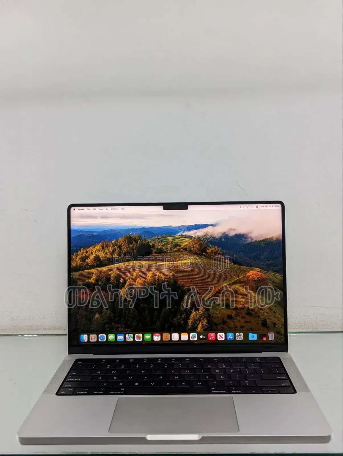 New Laptop Apple MacBook Pro M1 16GB Apple M1 Pro SSD 1T