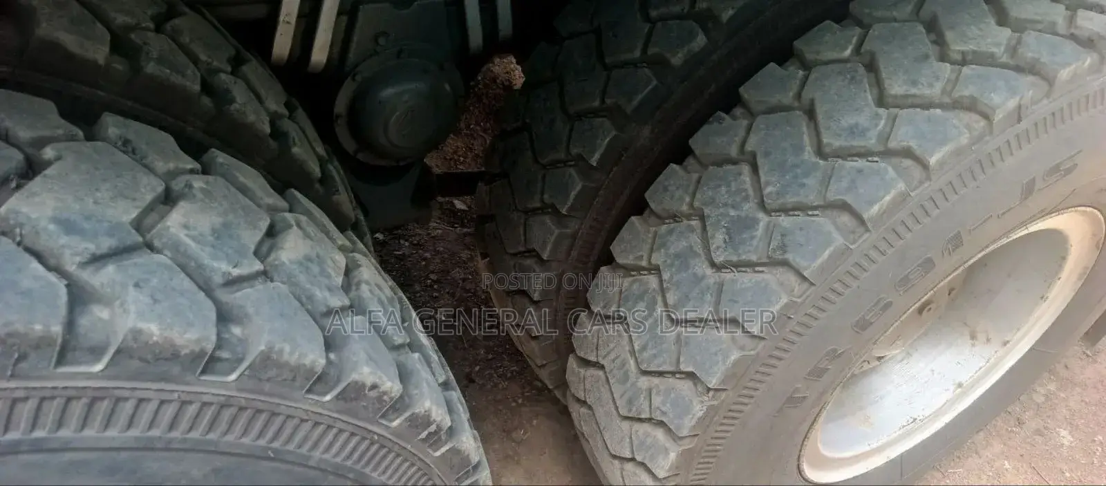 Iveco Stralis ፓዎር
•2005
•69 ሽ ታርጋ
•ሙሉ ጎማ አለው
••4,500,000