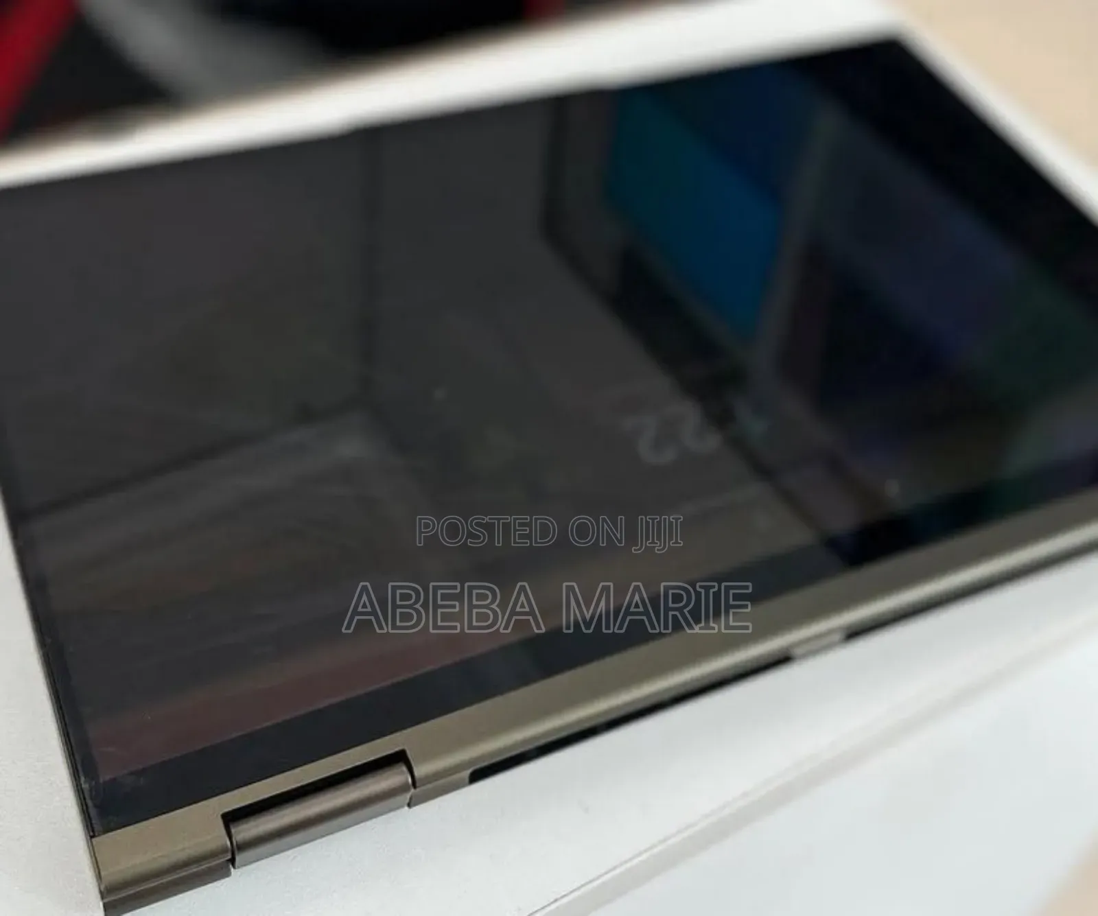 New Laptop Lenovo Yoga 7i 8GB Intel Core I5 SSD 512GB