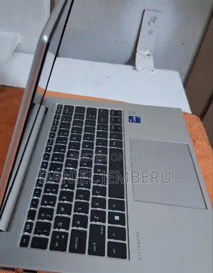New Laptop HP EliteBook 840 G9 16GB Intel Core I7 SSD 512GB