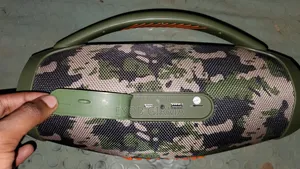 Photo - JBL Boombox3