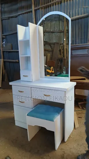 Photo - Dressing Table