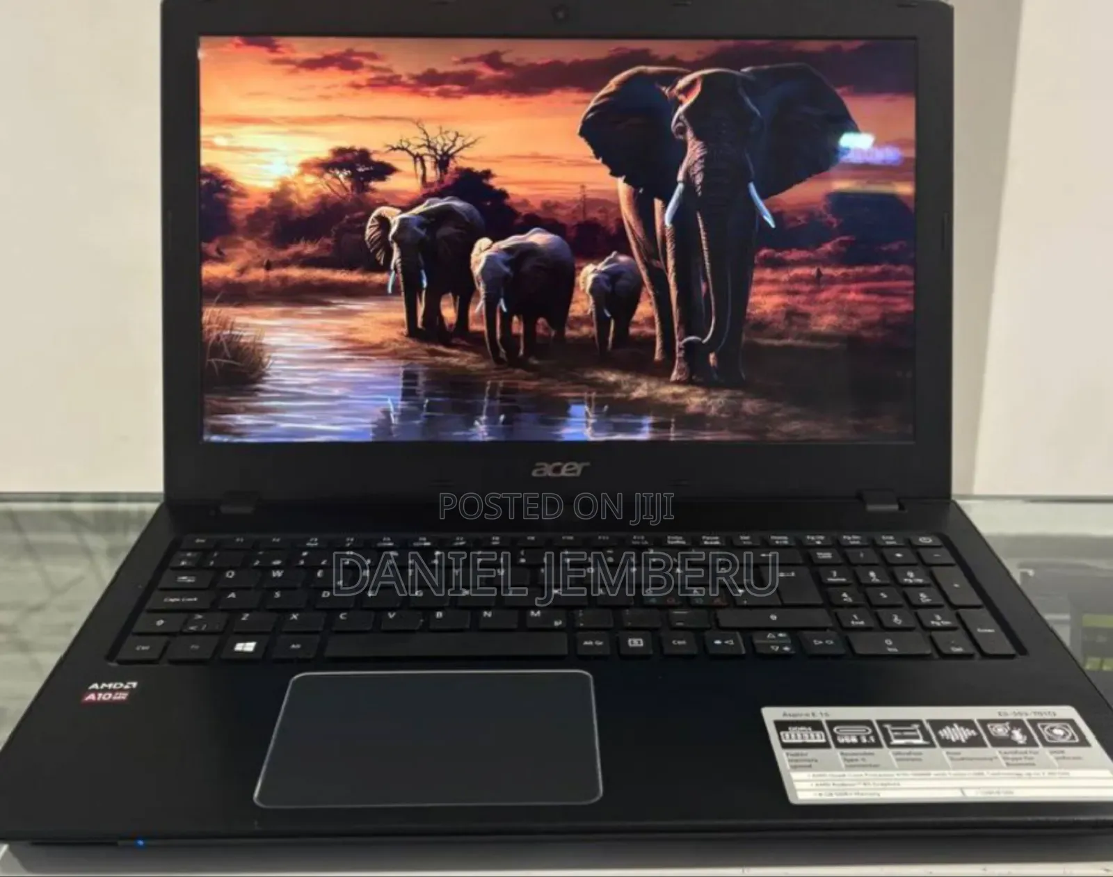 New Laptop Acer Aspire 1500 8GB AMD A10 SSD 256GB