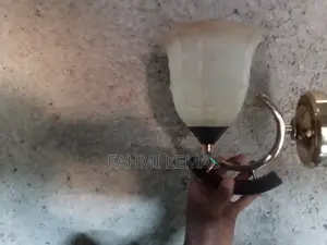 አምፖል ጌጥ / Corner Lamp Holders. 4 Pieces