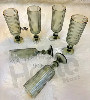 Photo - ትልቅ የሆኑ ኳሊቲ እና ውብ ብርጭቆ