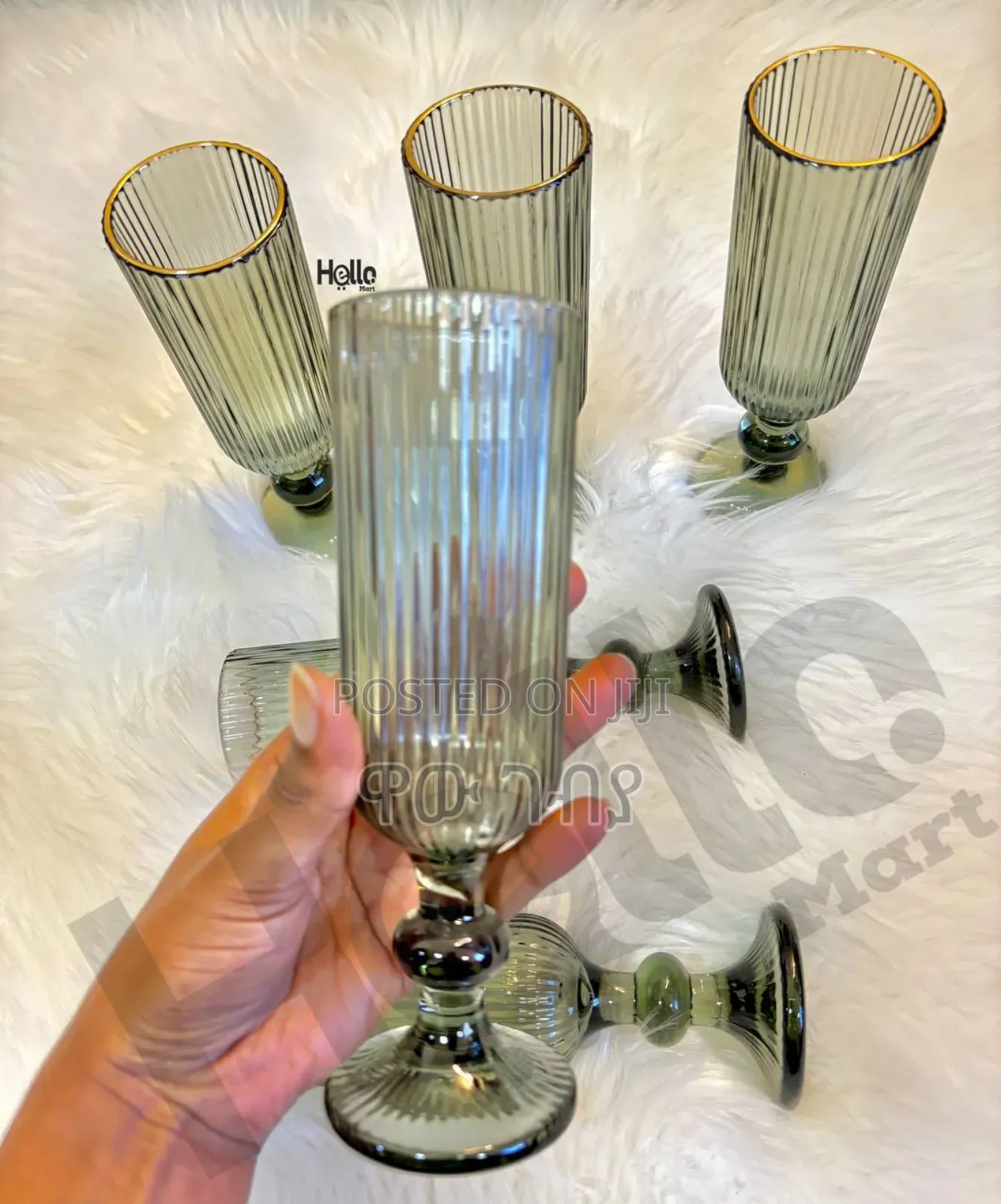 ትልቅ የሆኑ ኳሊቲ እና ውብ ብርጭቆ