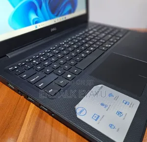 New Laptop Dell Inspiron 15 8GB Intel Core I5 SSD 1T