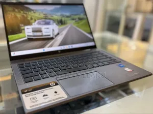 New Laptop HP ZBook Firefly G8 16GB Intel Core I7 SSD 1T