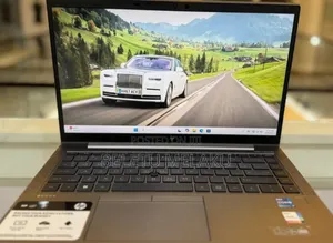 New Laptop HP ZBook Firefly G8 16GB Intel Core I7 SSD 1T