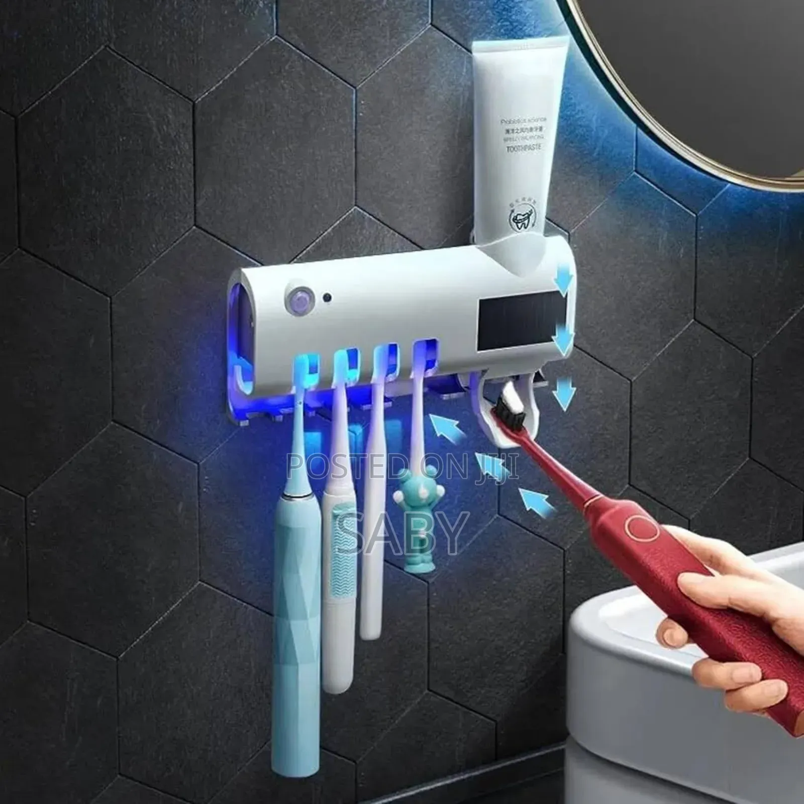 ግድግዳ ላይ የራሱ መለጠፊያ ያለው Multi-Function Toothbrush Sterilizer