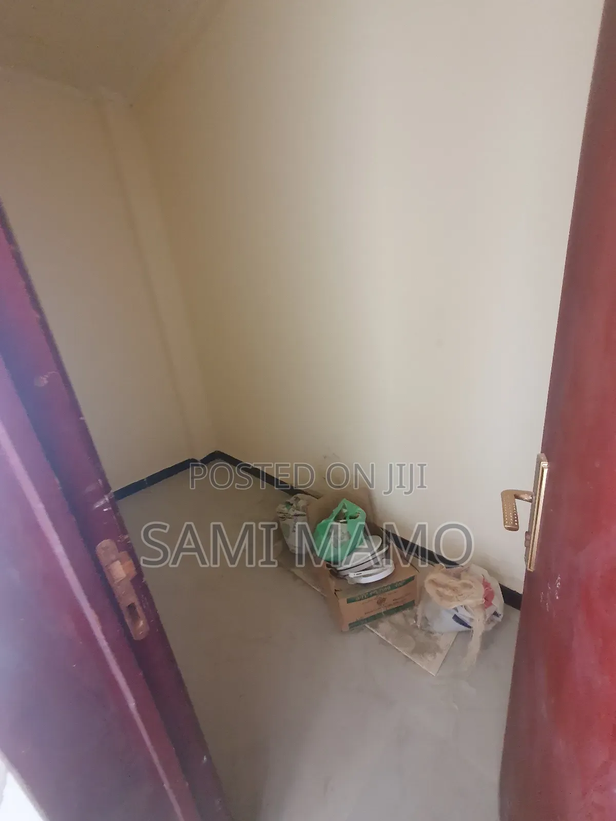 3bdrm Apartment in Foundation Houses, Akaky Kaliti for rent