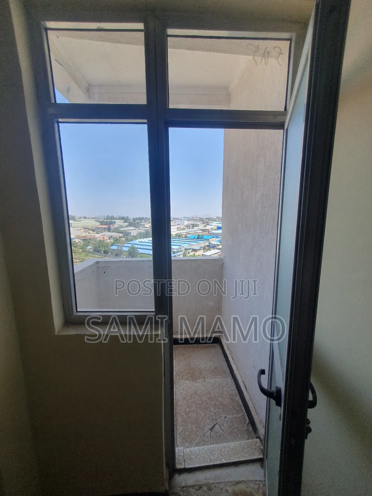 3bdrm Apartment in Foundation Houses, Akaky Kaliti for rent