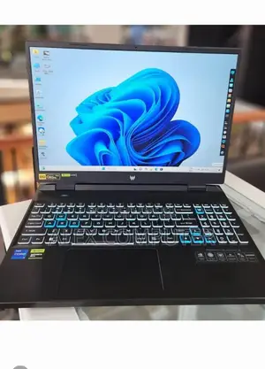 New Laptop Acer Predator Helios 18 PH18-71 16GB Intel Core I7 SSD 1T