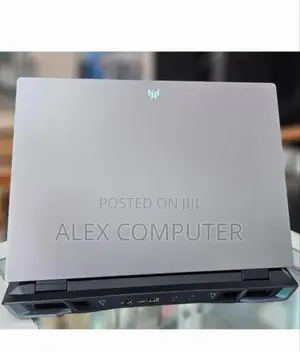 New Laptop Acer Predator Helios 18 PH18-71 16GB Intel Core I7 SSD 1T