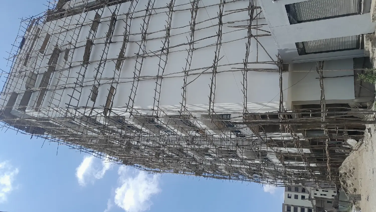 3bdrm Apartment in አያት አየርመንገድ, Bole for sale