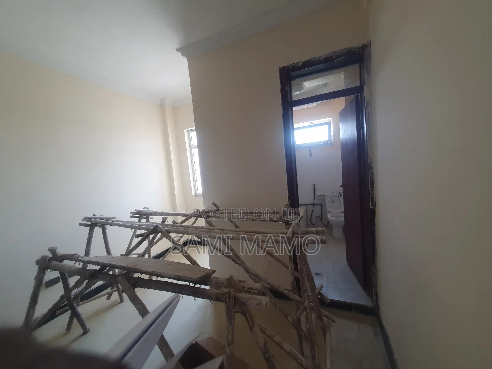 3bdrm Apartment in Foundation Houses, Akaky Kaliti for rent