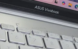 New Laptop Asus VivoBook W202 16GB Intel Core I7 SSD 512GB