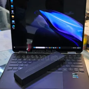 New Laptop HP Spectra 13 16GB Intel Core I7 SSD 1T