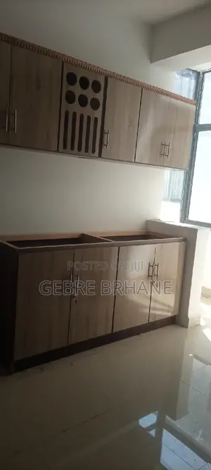 3bdrm Apartment in Apartment, Yeka for rent