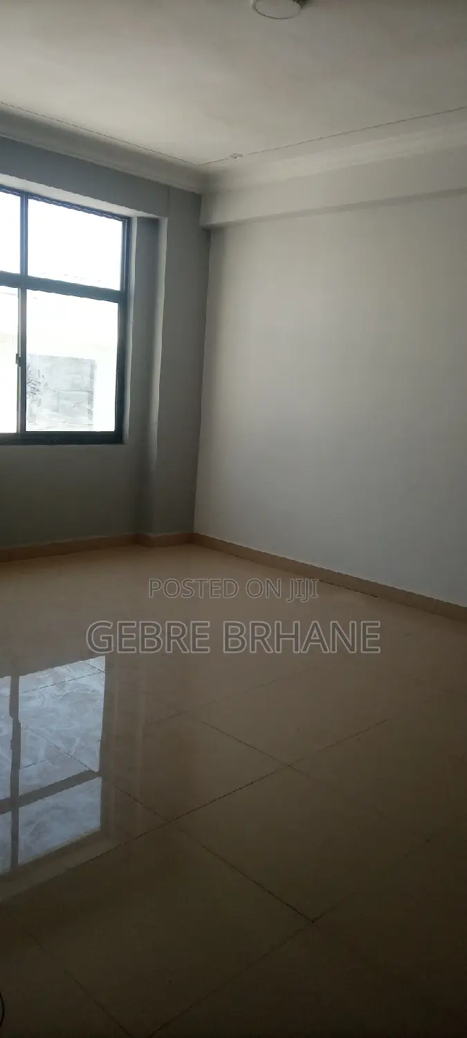 2bdrm Apartment in Apartment, Yeka for rent