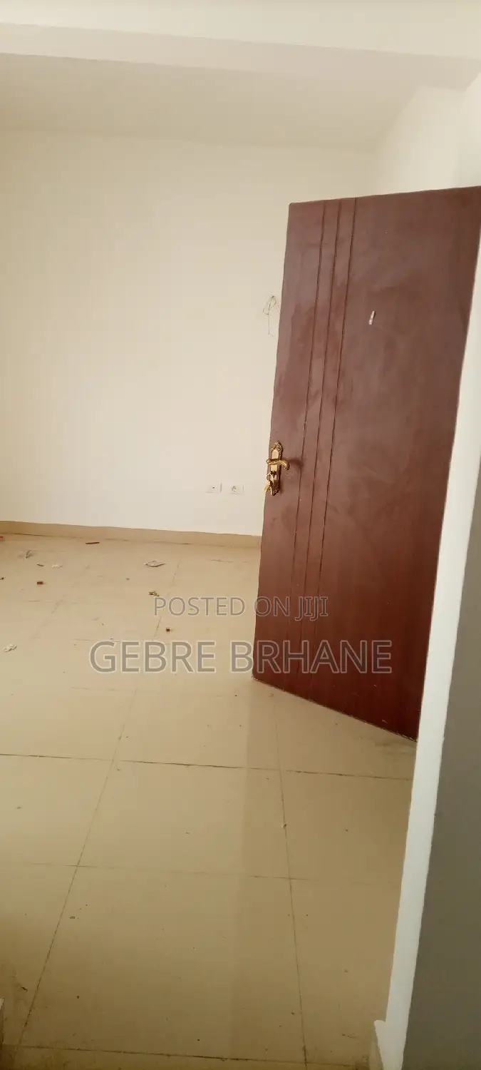 2bdrm Apartment in Apartment, Yeka for rent