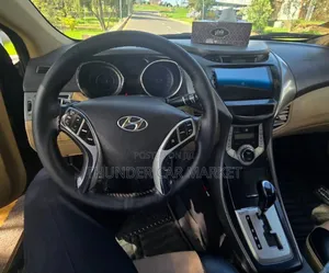 Hyundai Elantra 2013 Burgundy