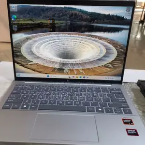 New Laptop HP Pavilion 13 16GB AMD Ryzen 5 SSD 512GB