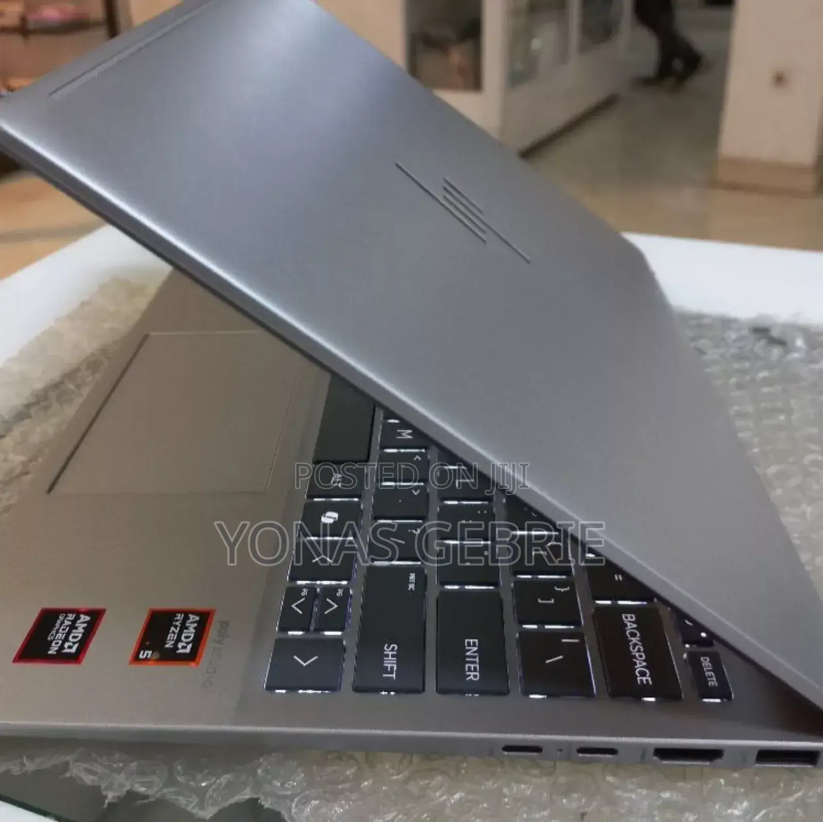 New Laptop HP Pavilion 13 16GB AMD Ryzen 5 SSD 512GB