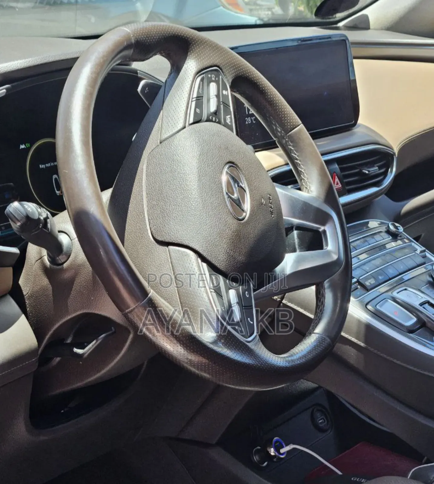 Hyundai Santa Fe 2022 White