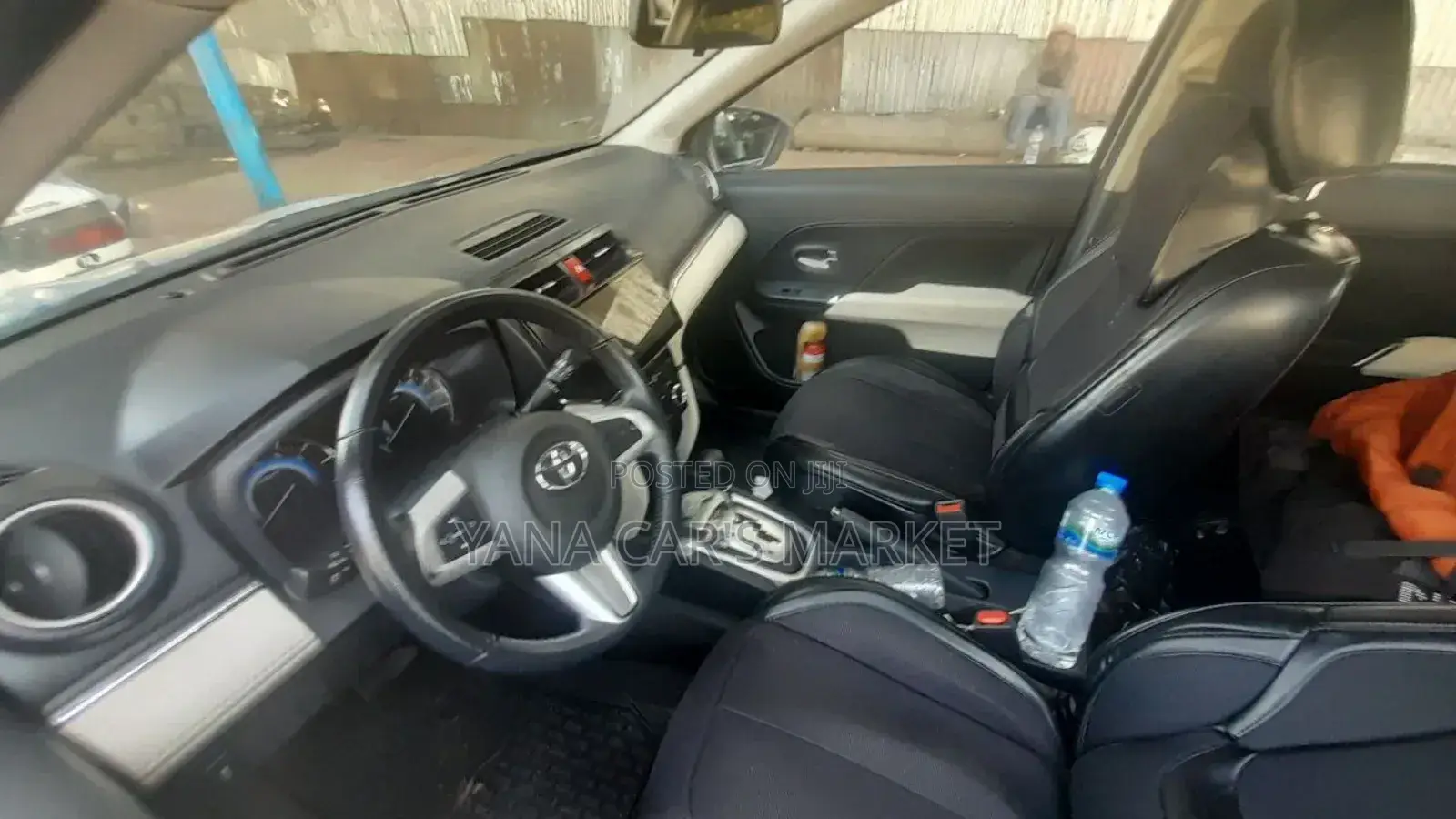Toyota Rush 2020 Silver