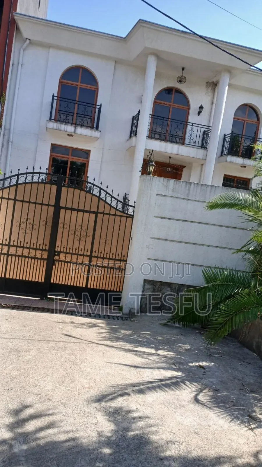 Furnished 7bdrm House in Cmc, Bole for sale