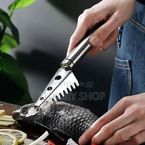 የአሳ መፈቅፈቂያ ወይም መላጫ ቢለዋ