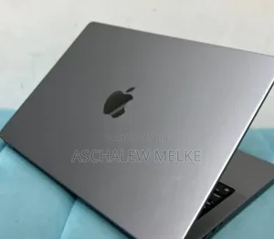 Photo - New Laptop Apple MacBook Pro 2021 M1 16GB Apple M1 Pro SSD 1T