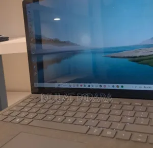 New Laptop Microsoft Surface 16GB Intel Core I7 SSD 512GB