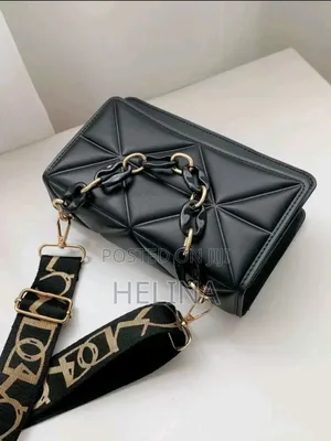 Photo - Black Hand Bag