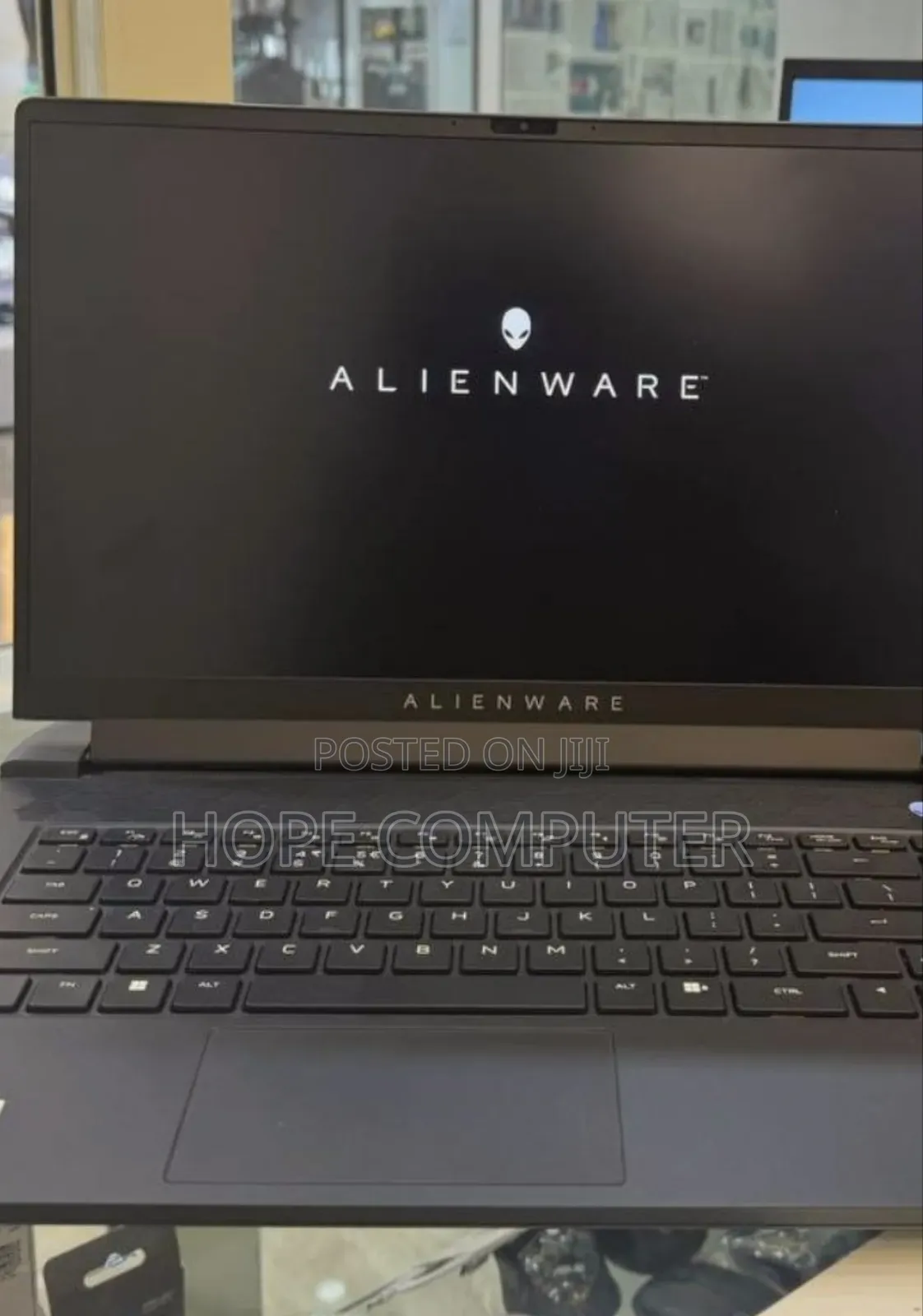 New Laptop Alienware M15 r3 16GB AMD Ryzen 7 SSD 512GB